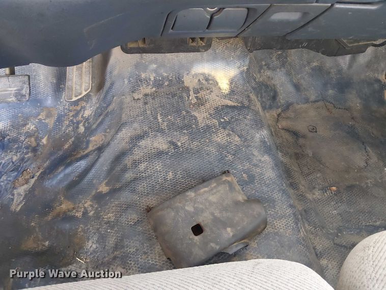 image for item DJ7859 1999 GMC Sierra 2500 utility bed pickup truck