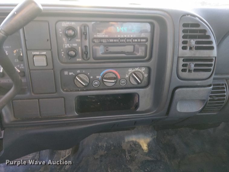 image for item DJ7859 1999 GMC Sierra 2500 utility bed pickup truck
