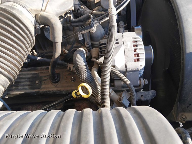 image for item DJ7859 1999 GMC Sierra 2500 utility bed pickup truck