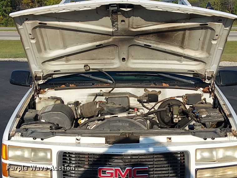 image for item DJ7859 1999 GMC Sierra 2500 utility bed pickup truck