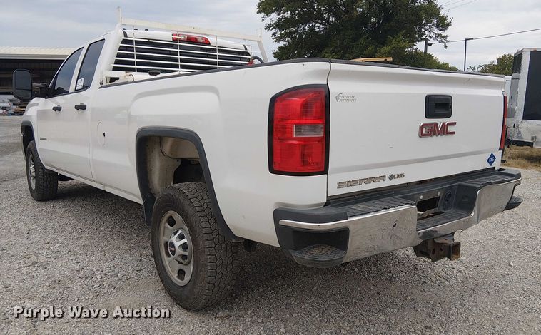 image for item DJ7867 2015 GMC Sierra 2500HD Double Cab pickup truck