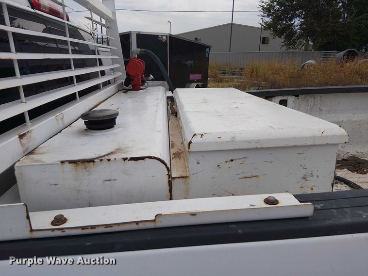 image for item DJ7867 2015 GMC Sierra 2500HD Double Cab pickup truck