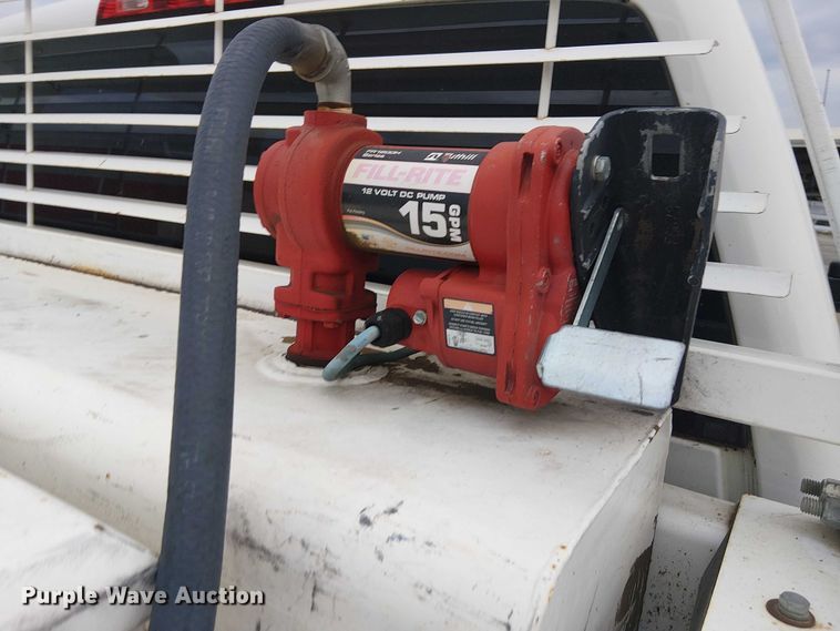 image for item DJ7867 2015 GMC Sierra 2500HD Double Cab pickup truck