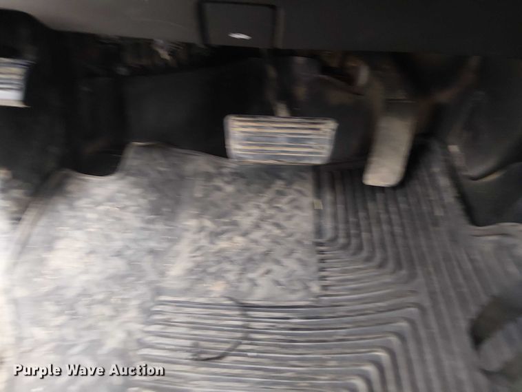 image for item DJ7867 2015 GMC Sierra 2500HD Double Cab pickup truck