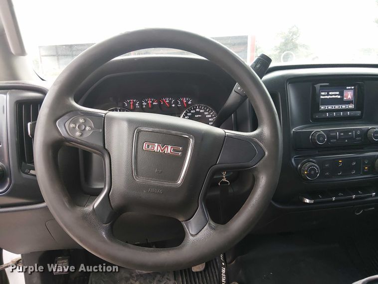 image for item DJ7867 2015 GMC Sierra 2500HD Double Cab pickup truck