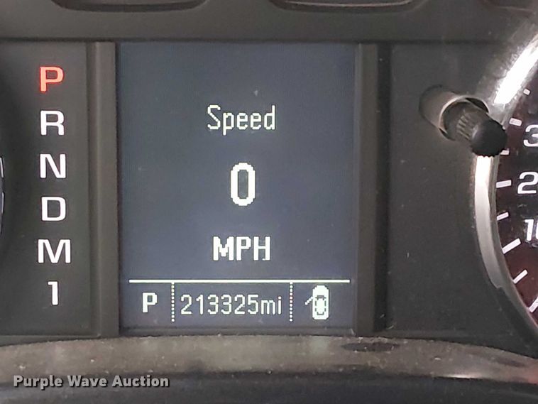 image for item DJ7867 2015 GMC Sierra 2500HD Double Cab pickup truck