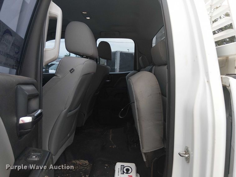 image for item DJ7867 2015 GMC Sierra 2500HD Double Cab pickup truck