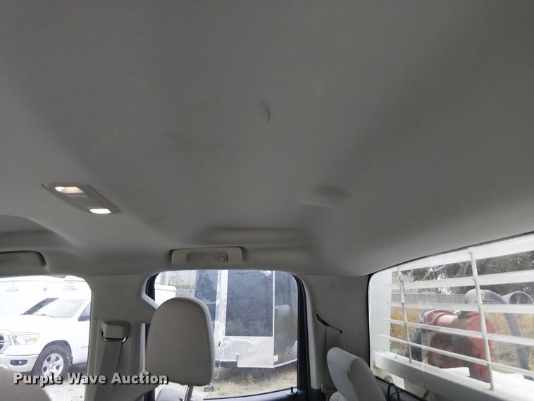 image for item DJ7867 2015 GMC Sierra 2500HD Double Cab pickup truck