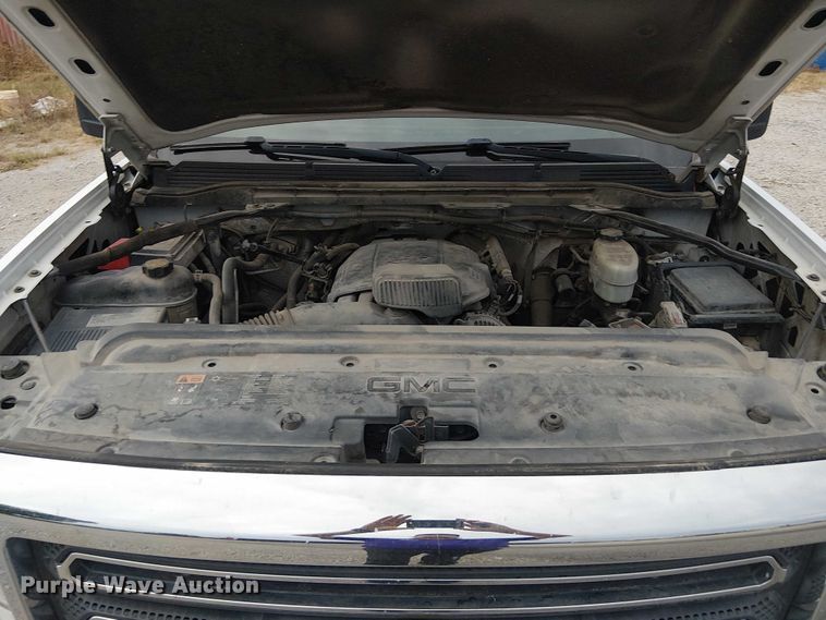 image for item DJ7867 2015 GMC Sierra 2500HD Double Cab pickup truck