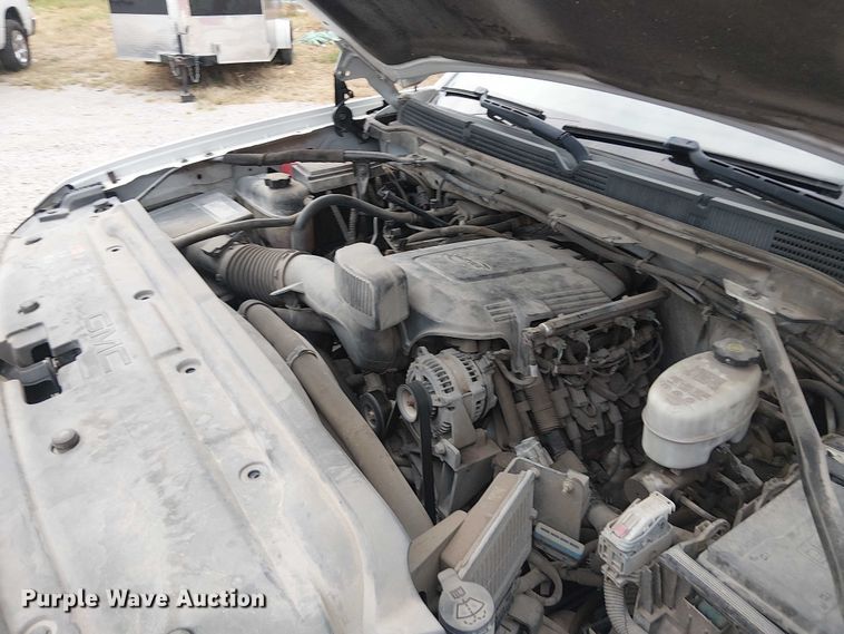 image for item DJ7867 2015 GMC Sierra 2500HD Double Cab pickup truck