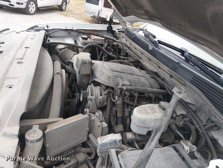 image for item DJ7867 2015 GMC Sierra 2500HD Double Cab pickup truck