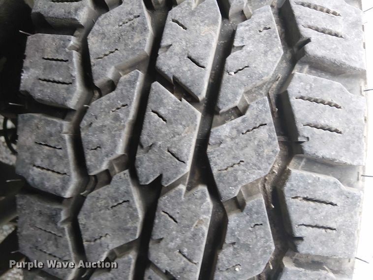 image for item DJ7867 2015 GMC Sierra 2500HD Double Cab pickup truck