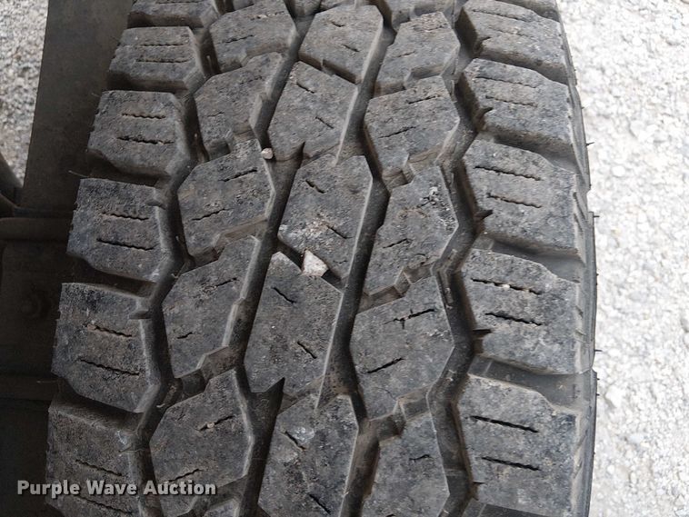 image for item DJ7867 2015 GMC Sierra 2500HD Double Cab pickup truck