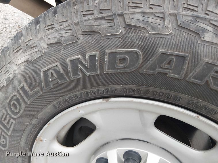 image for item DJ7867 2015 GMC Sierra 2500HD Double Cab pickup truck