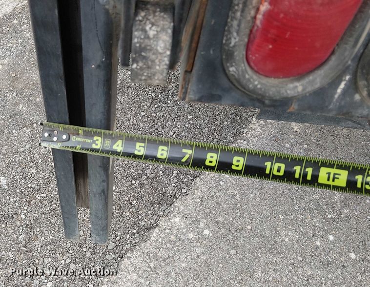 image for item DJ7868 2003 International 4200 box truck