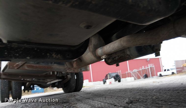 image for item DJ7868 2003 International 4200 box truck