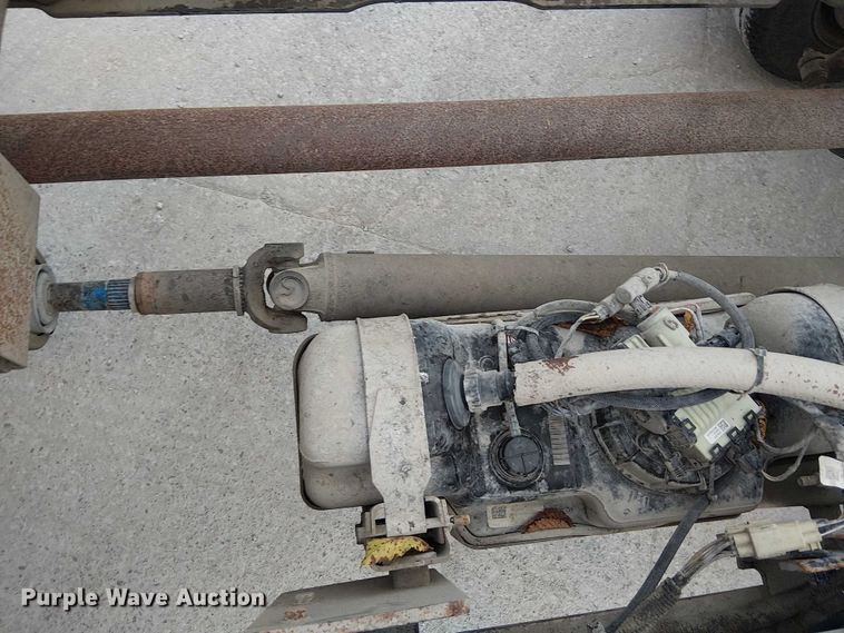 image for item DJ7872 2011 Ford F550 Super Duty Crew Cab truck cab and chassis