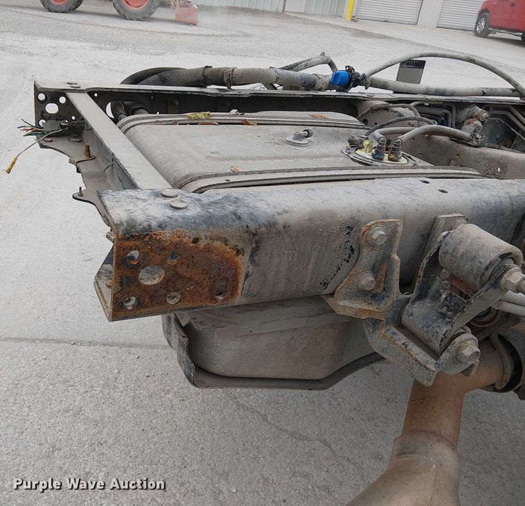 image for item DJ7872 2011 Ford F550 Super Duty Crew Cab truck cab and chassis