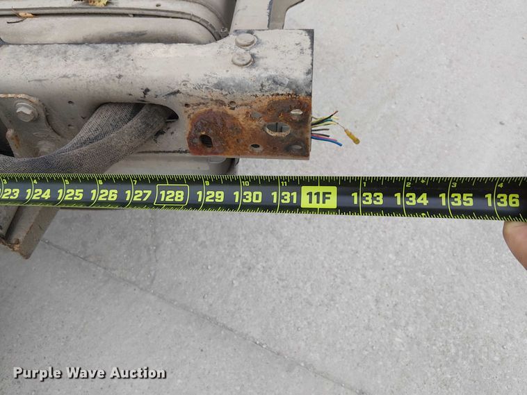 image for item DJ7872 2011 Ford F550 Super Duty Crew Cab truck cab and chassis