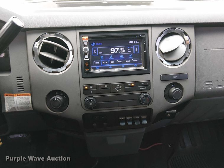 image for item DJ7872 2011 Ford F550 Super Duty Crew Cab truck cab and chassis