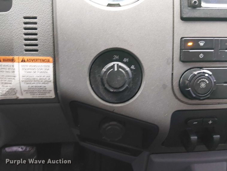 image for item DJ7872 2011 Ford F550 Super Duty Crew Cab truck cab and chassis