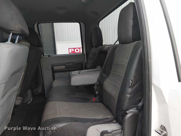 image for item DJ7872 2011 Ford F550 Super Duty Crew Cab truck cab and chassis