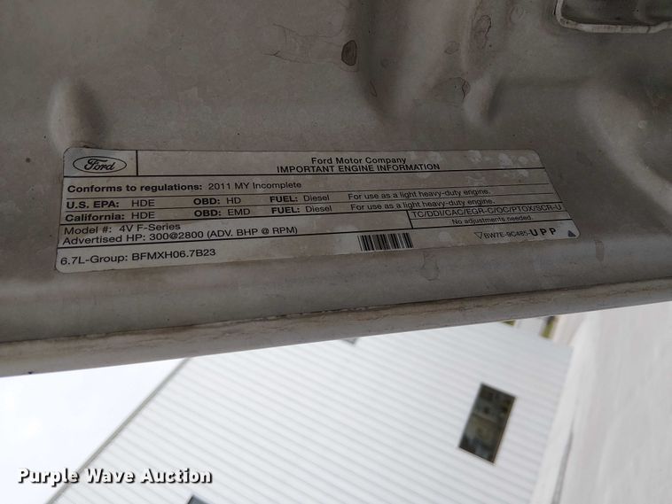 image for item DJ7872 2011 Ford F550 Super Duty Crew Cab truck cab and chassis