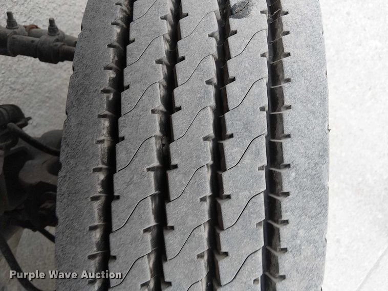 image for item DJ7872 2011 Ford F550 Super Duty Crew Cab truck cab and chassis