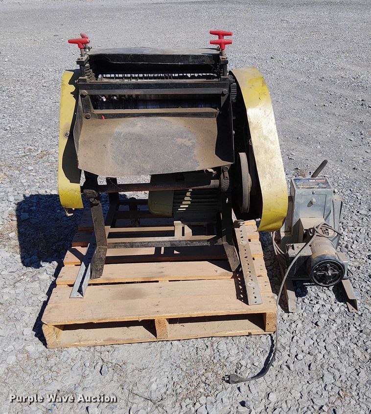 image for item DJ7882 (2) wire strippers