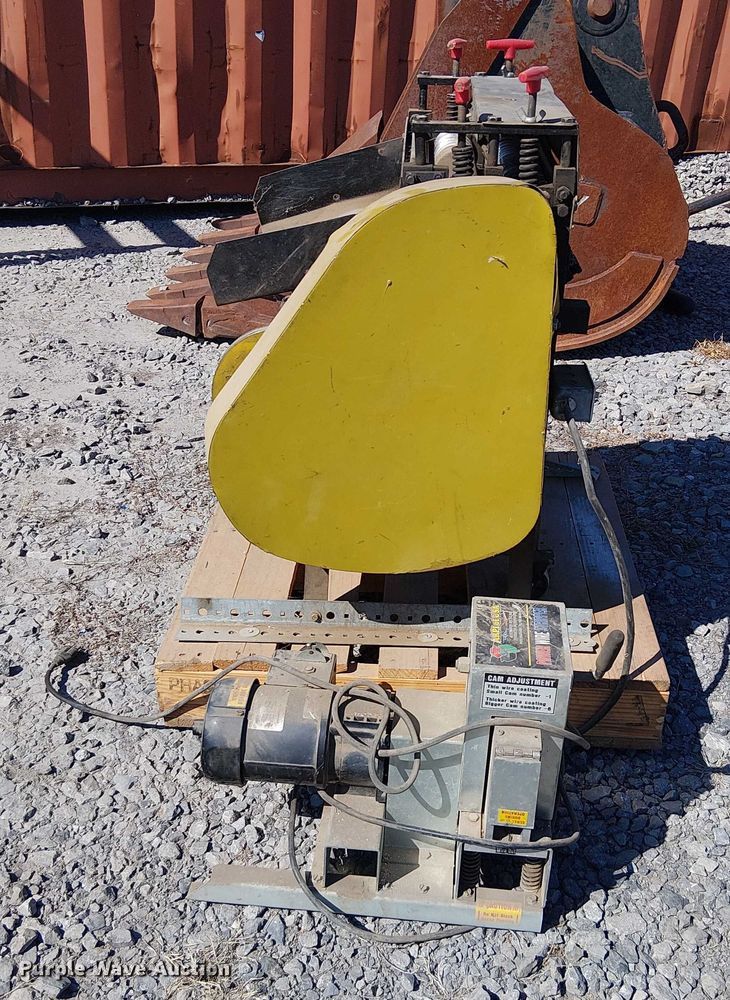 image for item DJ7882 (2) wire strippers