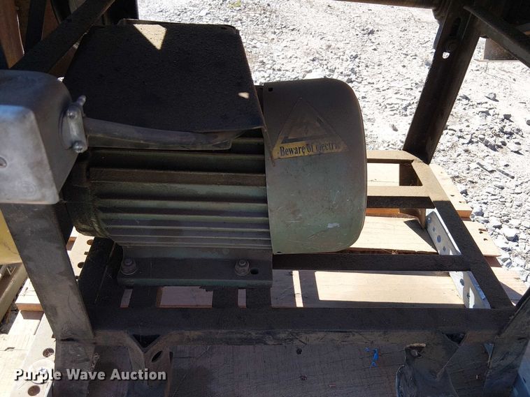 image for item DJ7882 (2) wire strippers