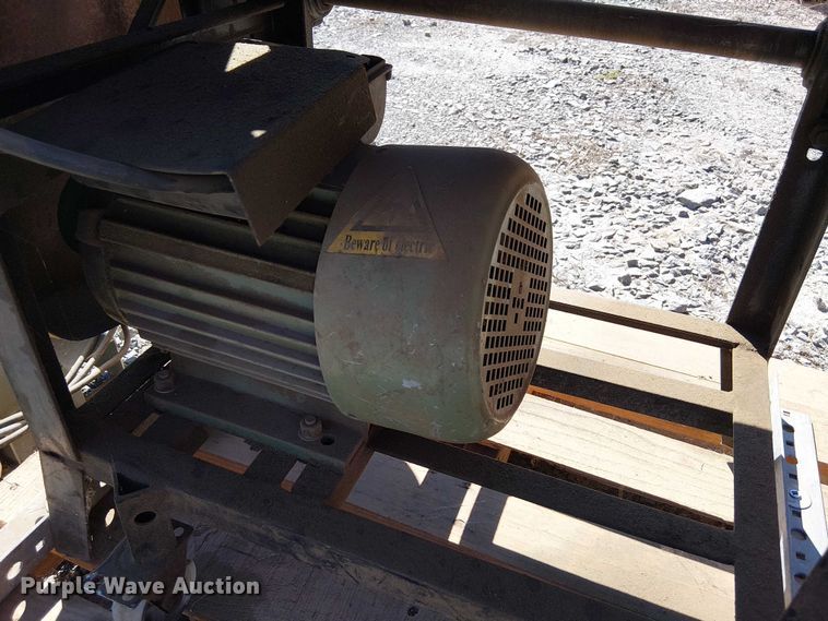 image for item DJ7882 (2) wire strippers