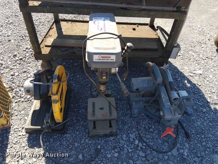 image for item DJ7886 Tools