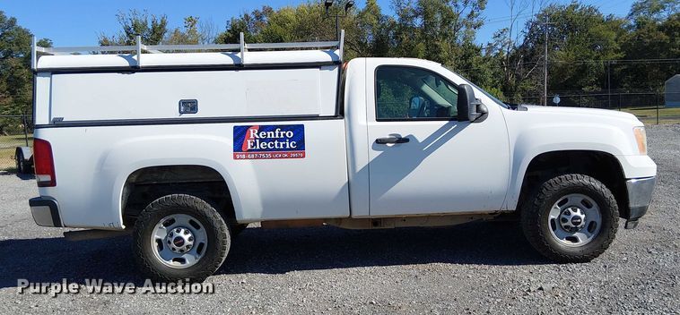 image for item DJ7887 2013 GMC Sierra 2500HD pickup truck
