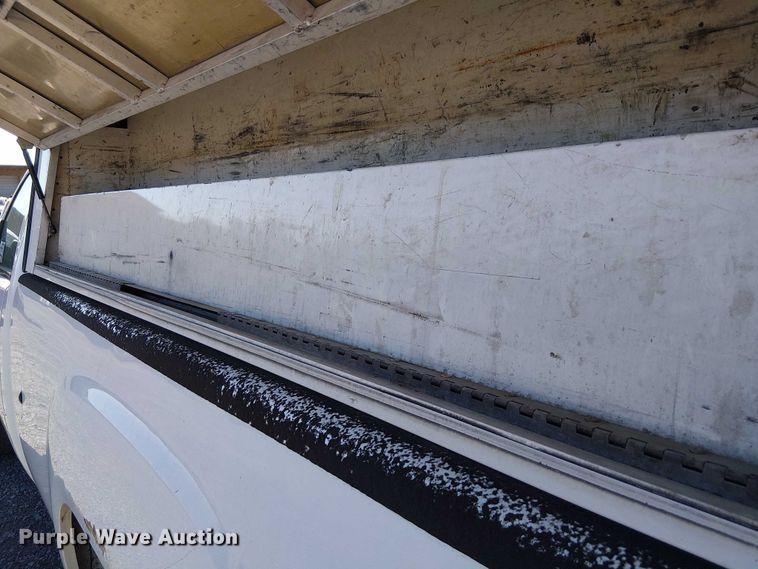 image for item DJ7887 2013 GMC Sierra 2500HD pickup truck