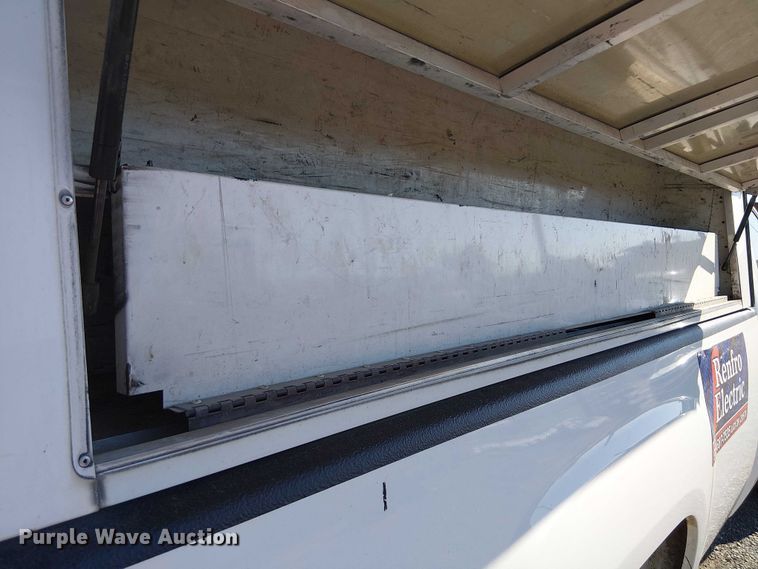 image for item DJ7887 2013 GMC Sierra 2500HD pickup truck