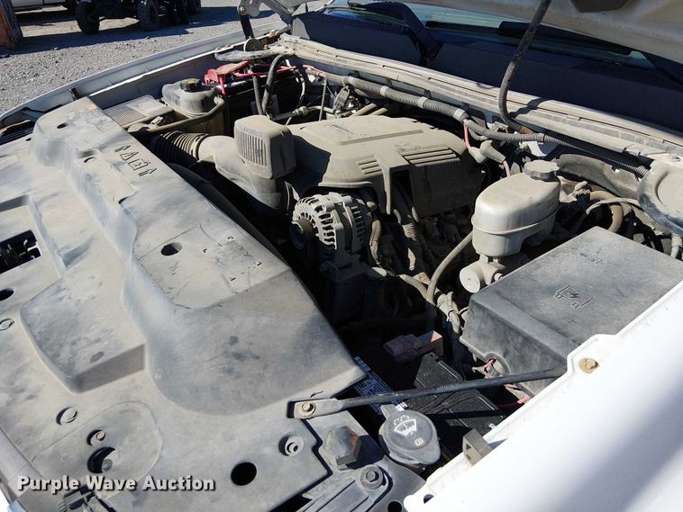 image for item DJ7887 2013 GMC Sierra 2500HD pickup truck