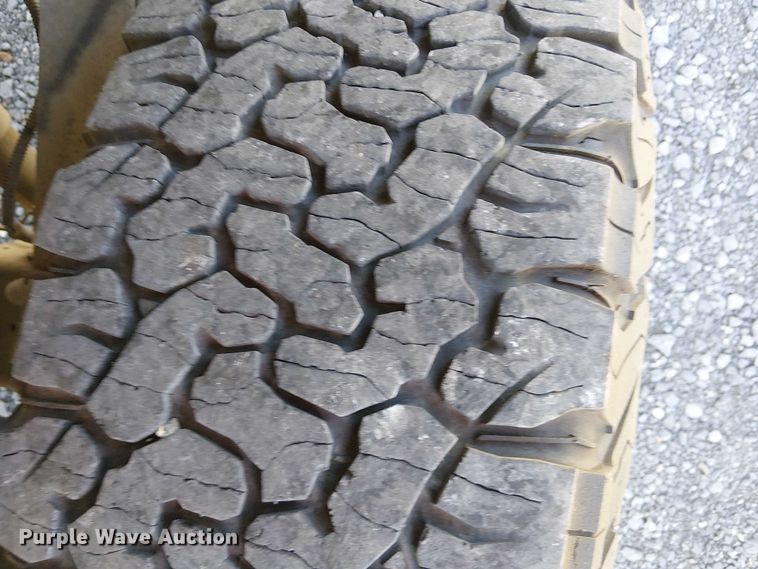 image for item DJ7887 2013 GMC Sierra 2500HD pickup truck