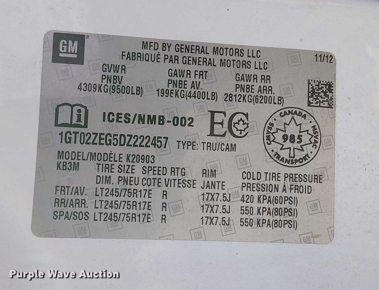 image for item DJ7887 2013 GMC Sierra 2500HD pickup truck