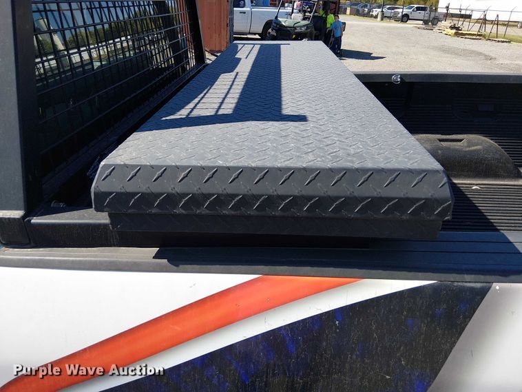 image for item DJ7888 2018 GMC Sierra 1500 pickup truck