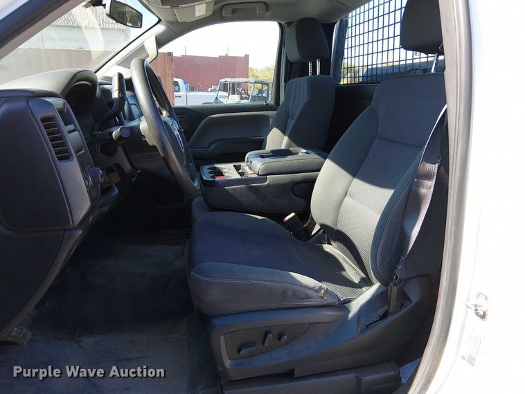 image for item DJ7888 2018 GMC Sierra 1500 pickup truck