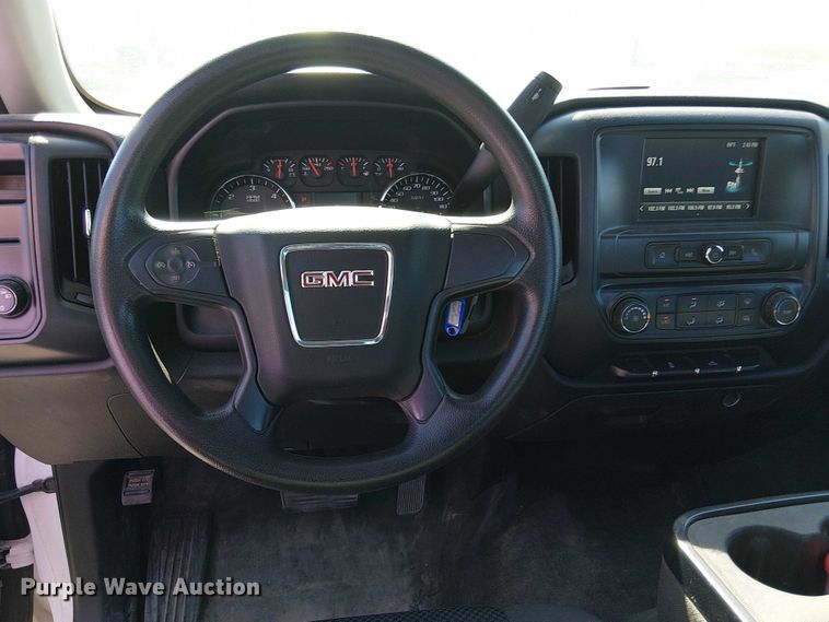 image for item DJ7888 2018 GMC Sierra 1500 pickup truck