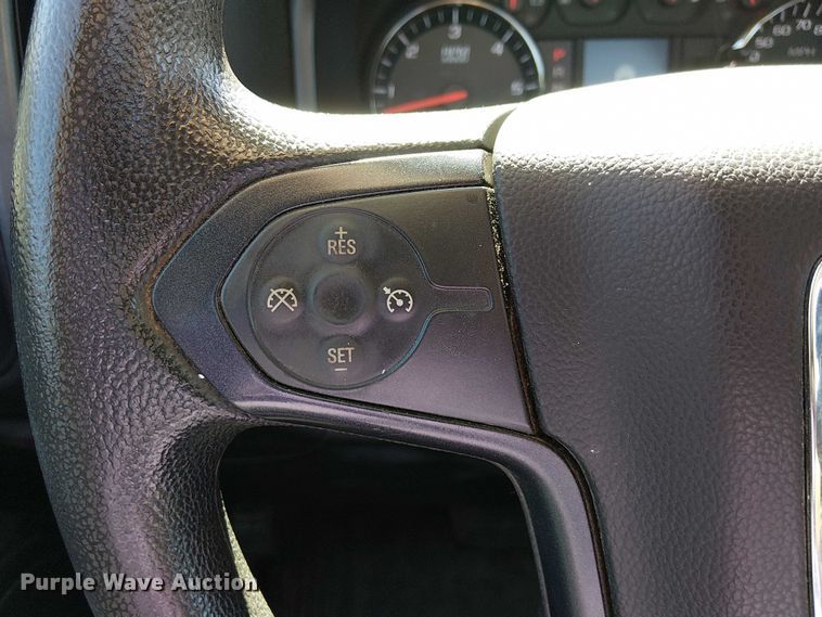 image for item DJ7888 2018 GMC Sierra 1500 pickup truck