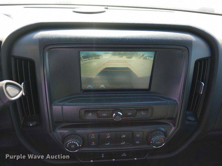 image for item DJ7888 2018 GMC Sierra 1500 pickup truck