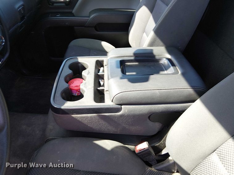 image for item DJ7888 2018 GMC Sierra 1500 pickup truck