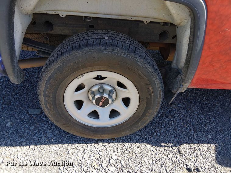 image for item DJ7888 2018 GMC Sierra 1500 pickup truck