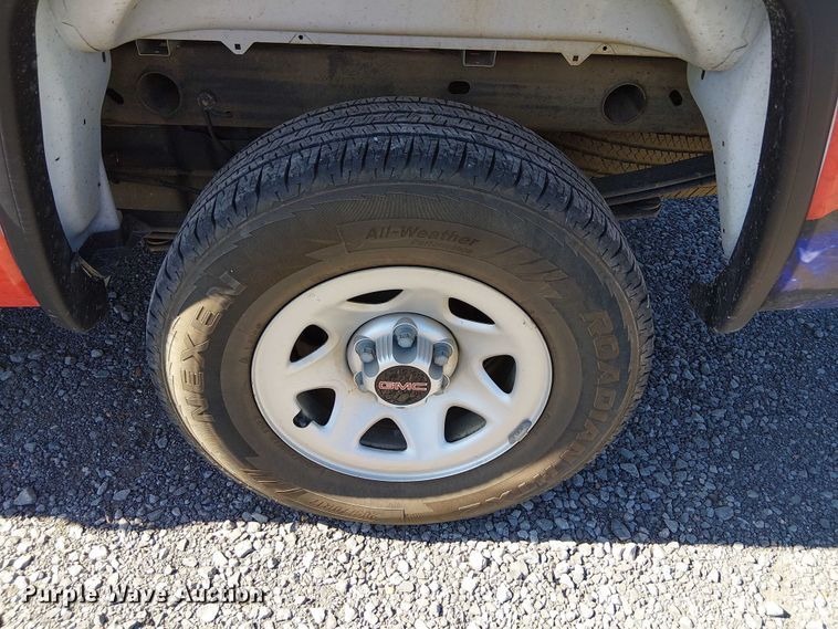 image for item DJ7888 2018 GMC Sierra 1500 pickup truck