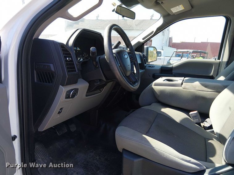 image for item DJ7889 2019 Ford F150 pickup truck