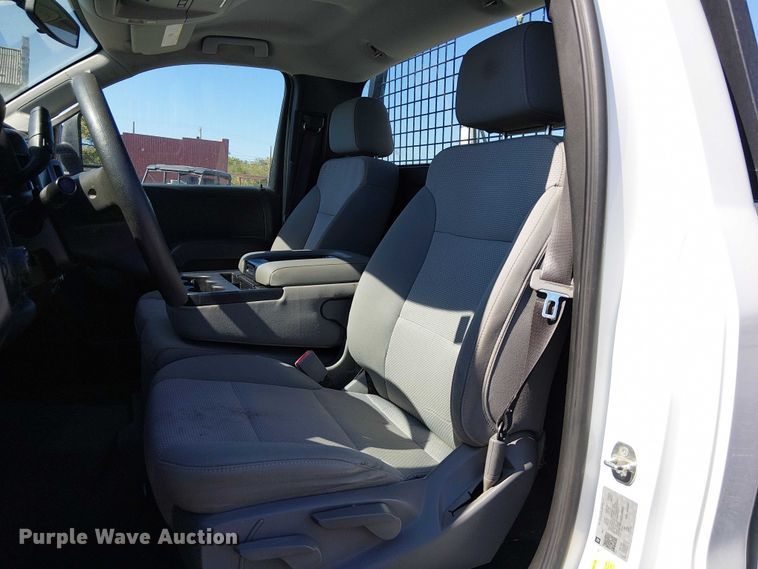 image for item DJ7890 2018 Chevrolet Silverado 1500 pickup truck