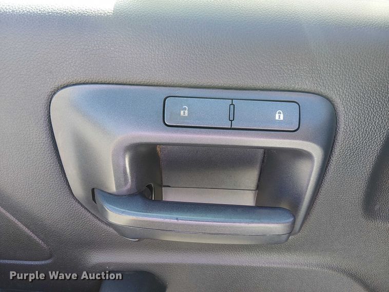 image for item DJ7890 2018 Chevrolet Silverado 1500 pickup truck